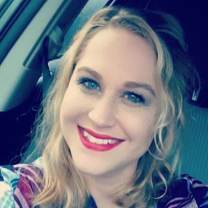 Meet your Posher, Casey